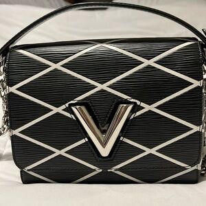Prelove great condition LV twist